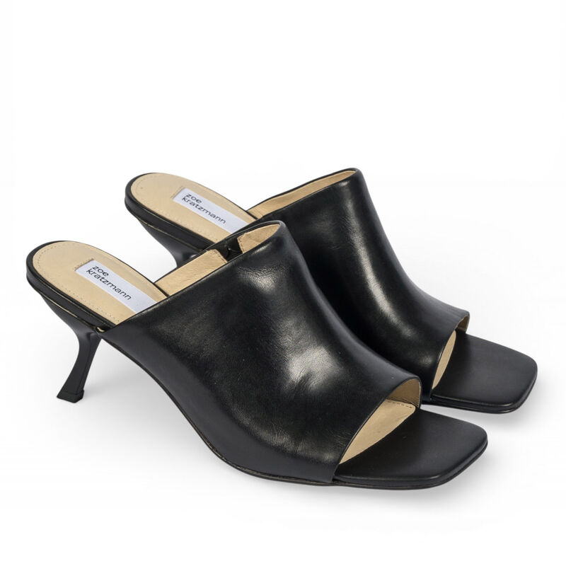 Zoe Kratzmann Command Heel image number 1